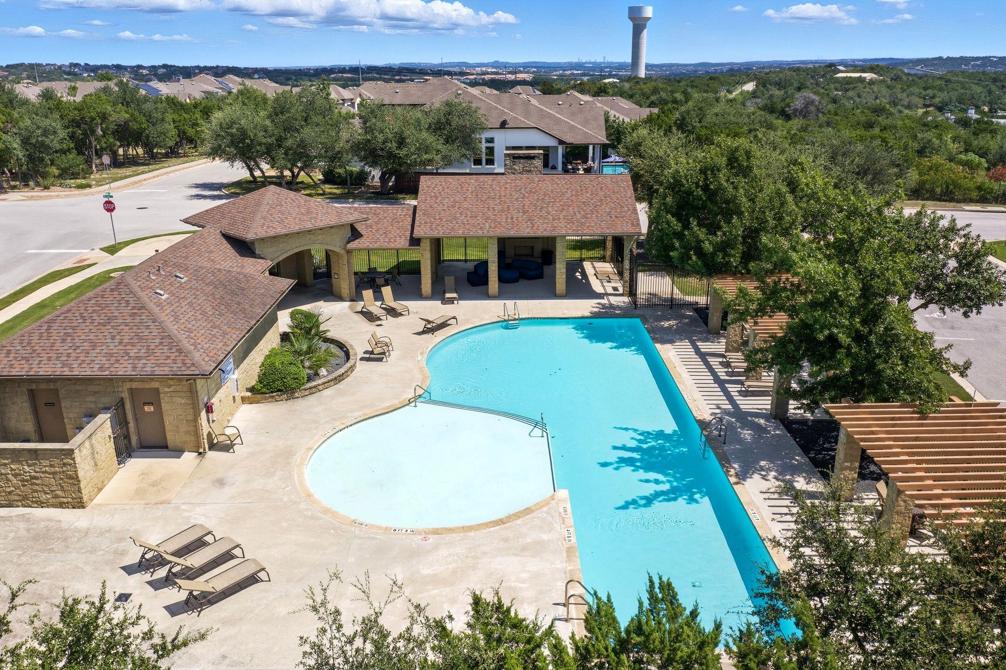 15609 Cinca Terra Dr, Austin, TX 78738