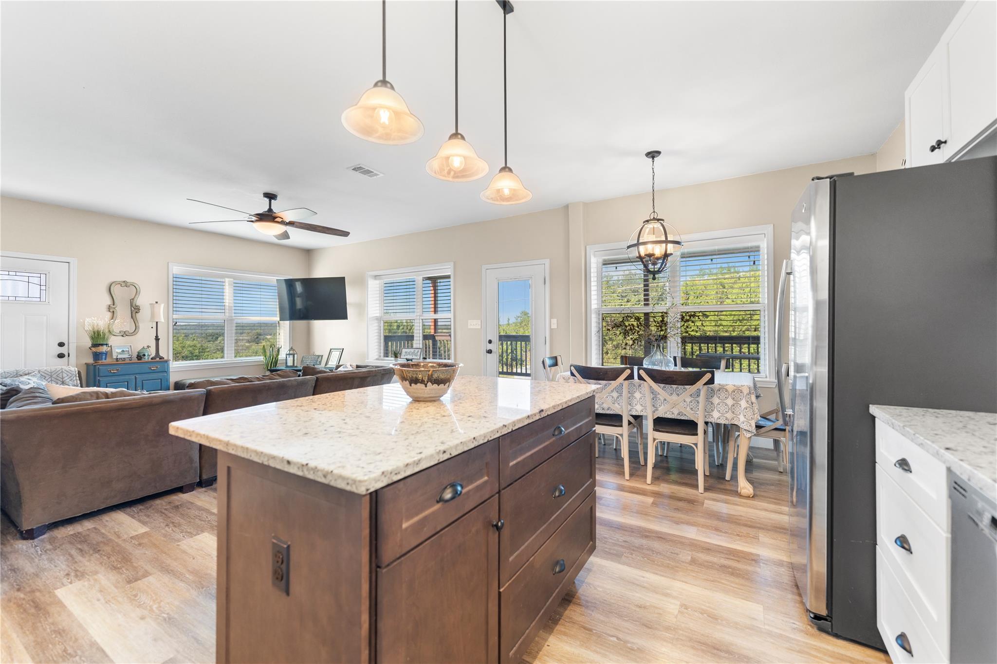 641 Riverside Dr, Killeen, TX 76542