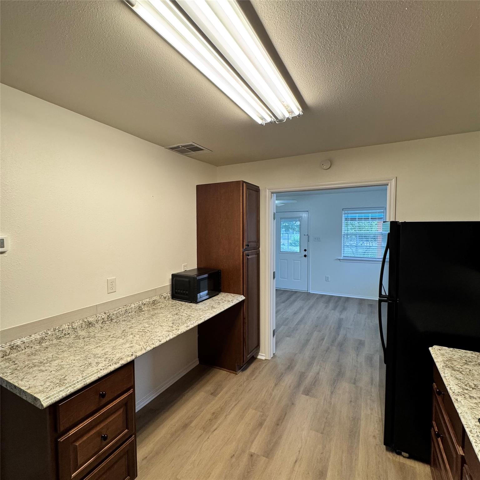 143 N West St, Bertram, TX 78605