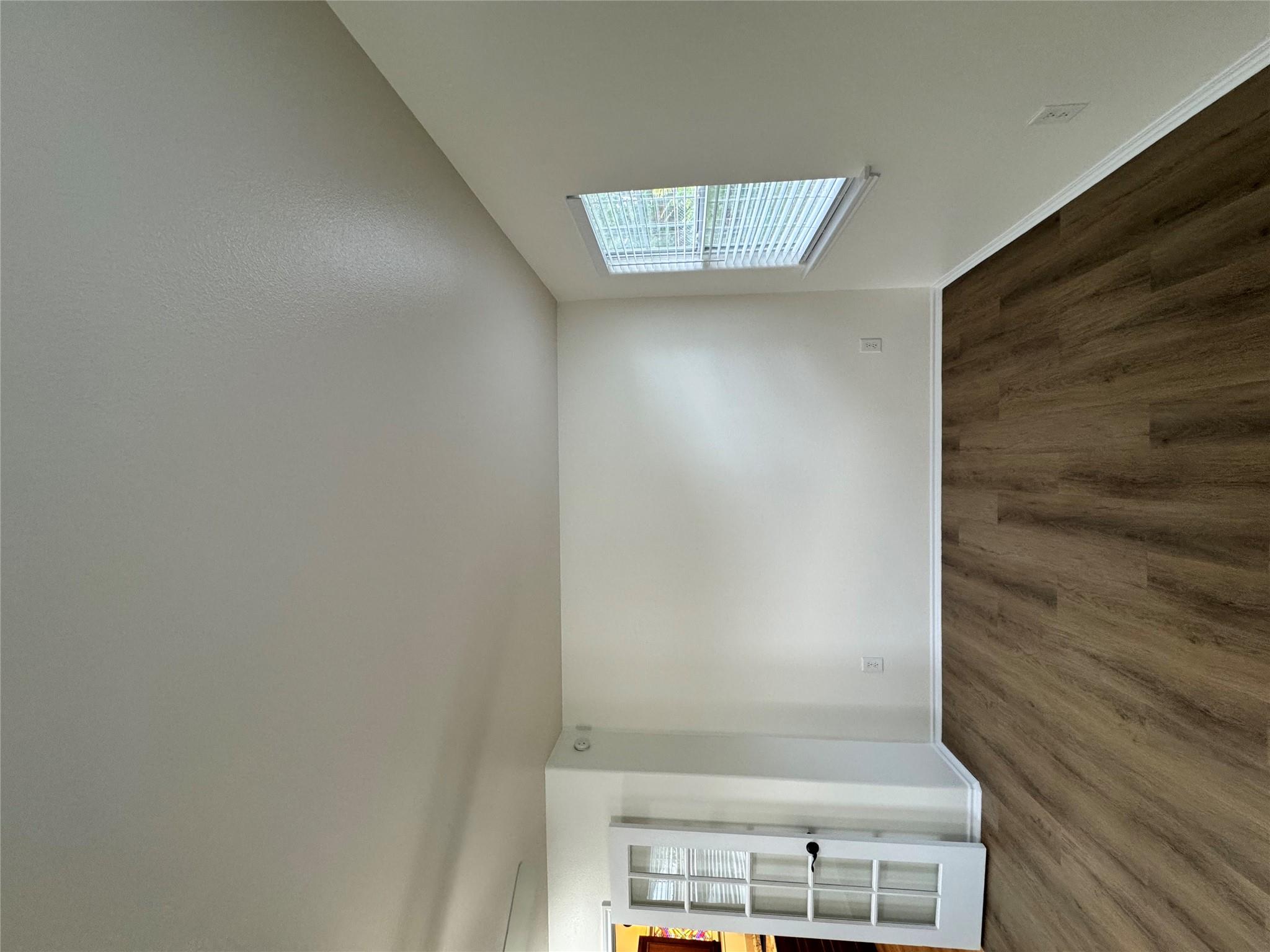 143 N West St, Bertram, TX 78605