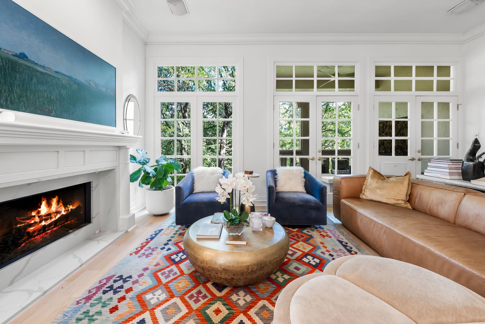 1937 Rue De St Tropez APT 10, Austin, TX 78746