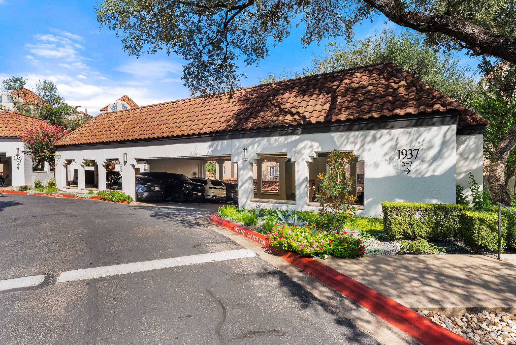 1937 Rue De St Tropez APT 10, Austin, TX 78746