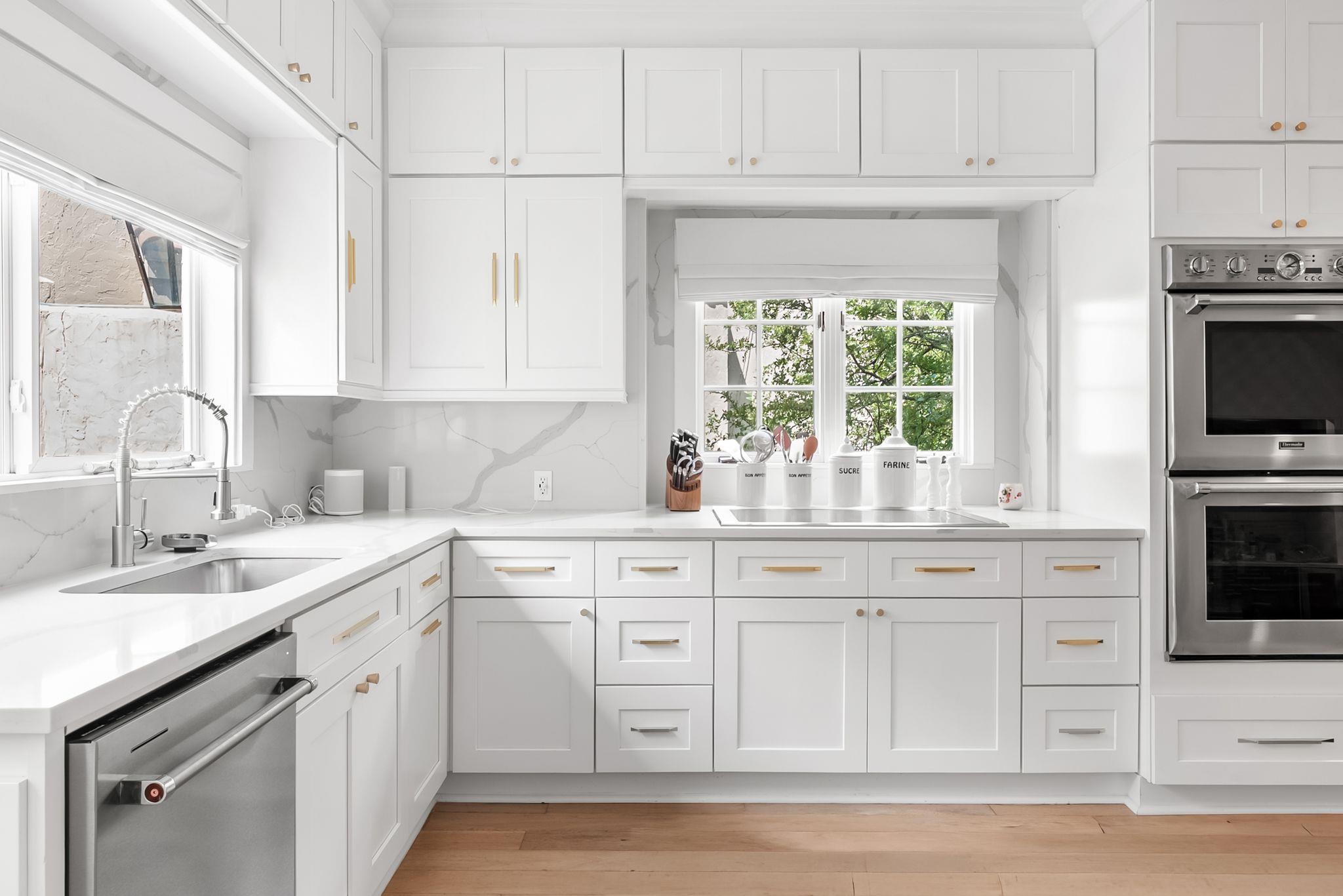 1937 Rue De St Tropez APT 10, Austin, TX 78746