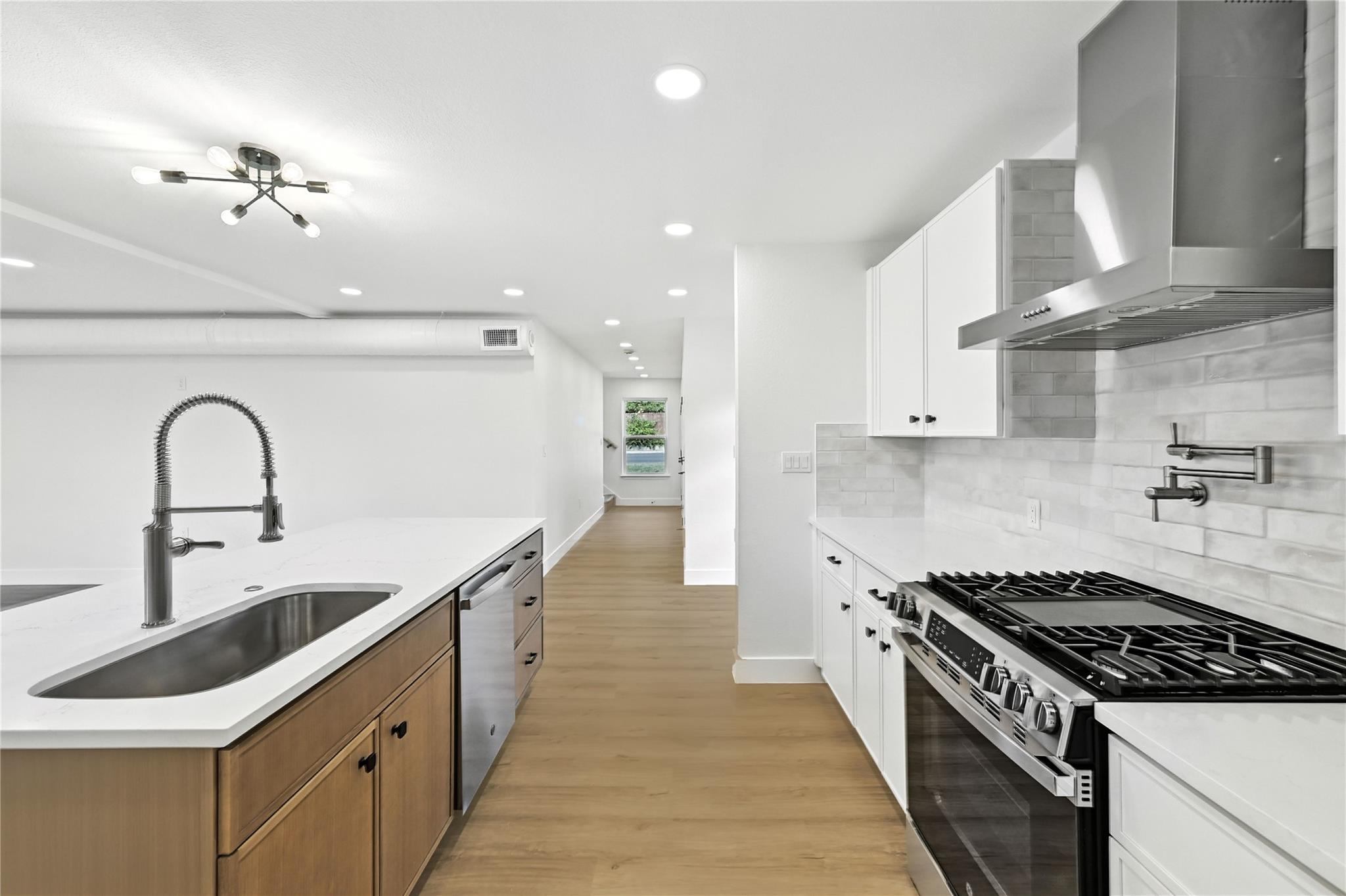 815 Buckingham Pl, Austin, TX 78745