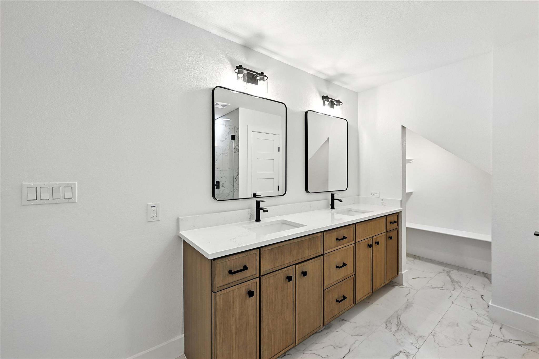 815 Buckingham Pl, Austin, TX 78745