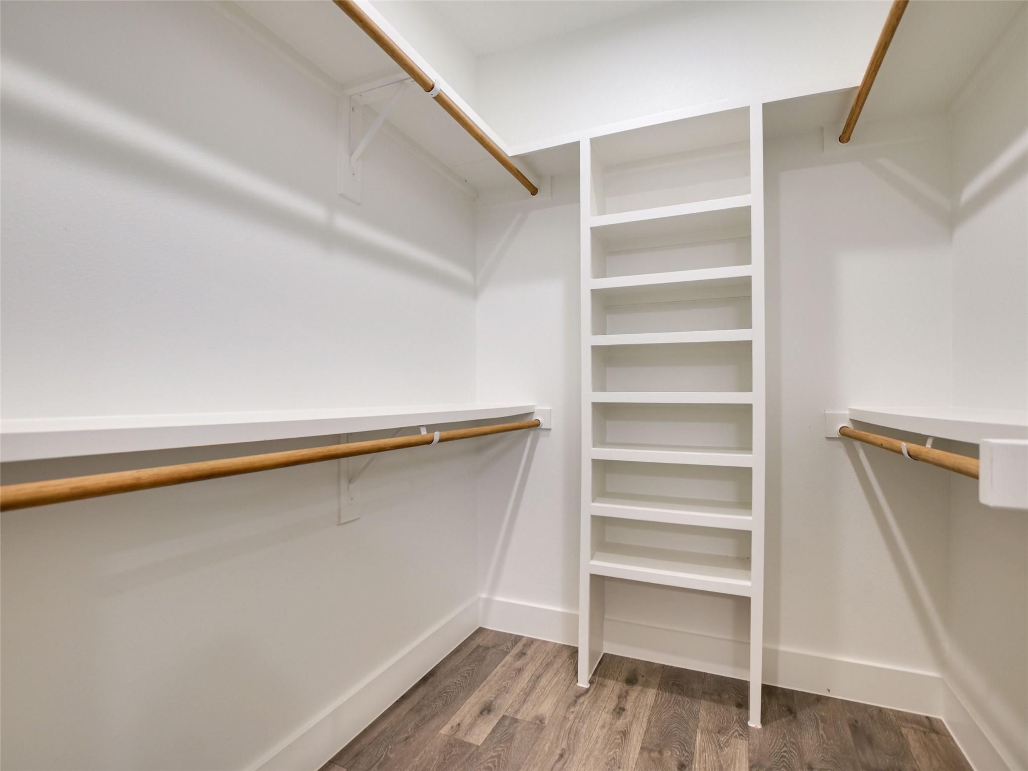 611 Sun Ray, Horseshoe Bay, TX 78657