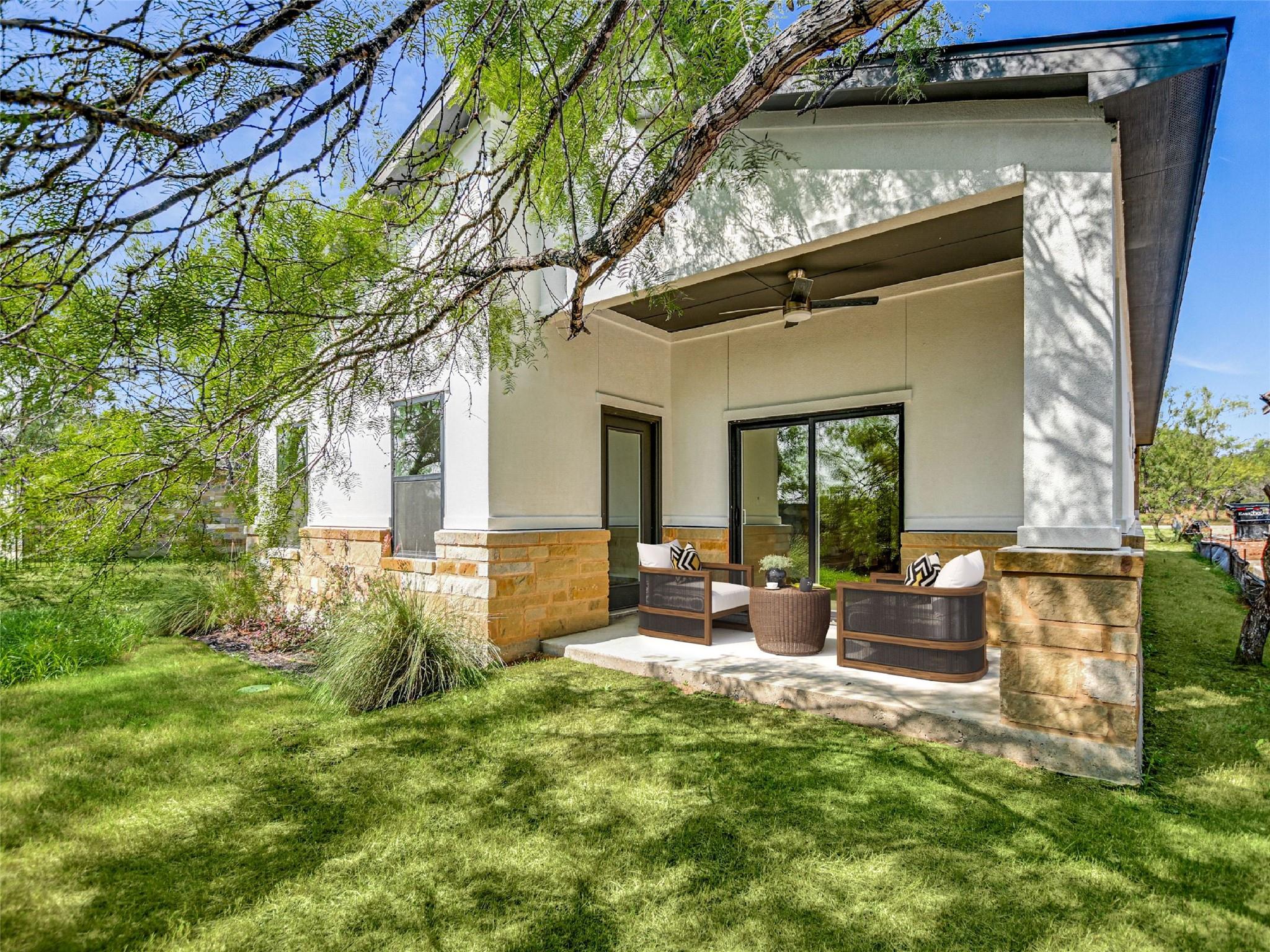 611 Sun Ray, Horseshoe Bay, TX 78657