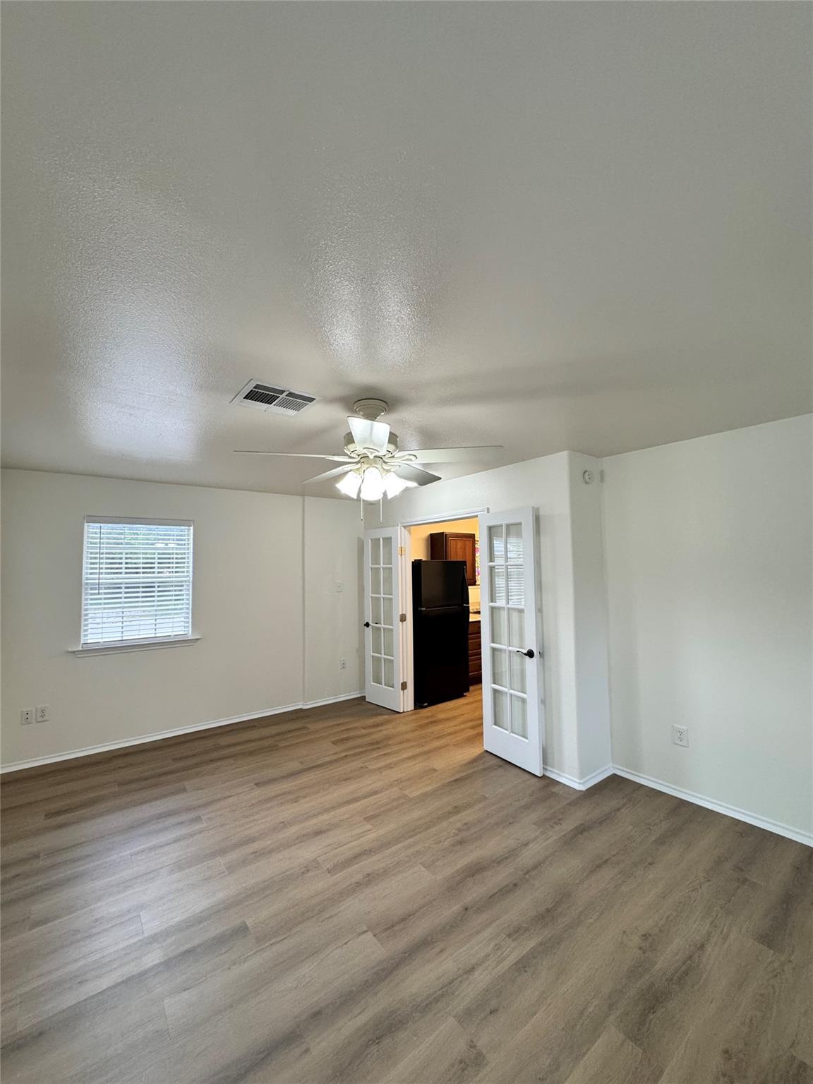 143 West St, Bertram, TX 78605