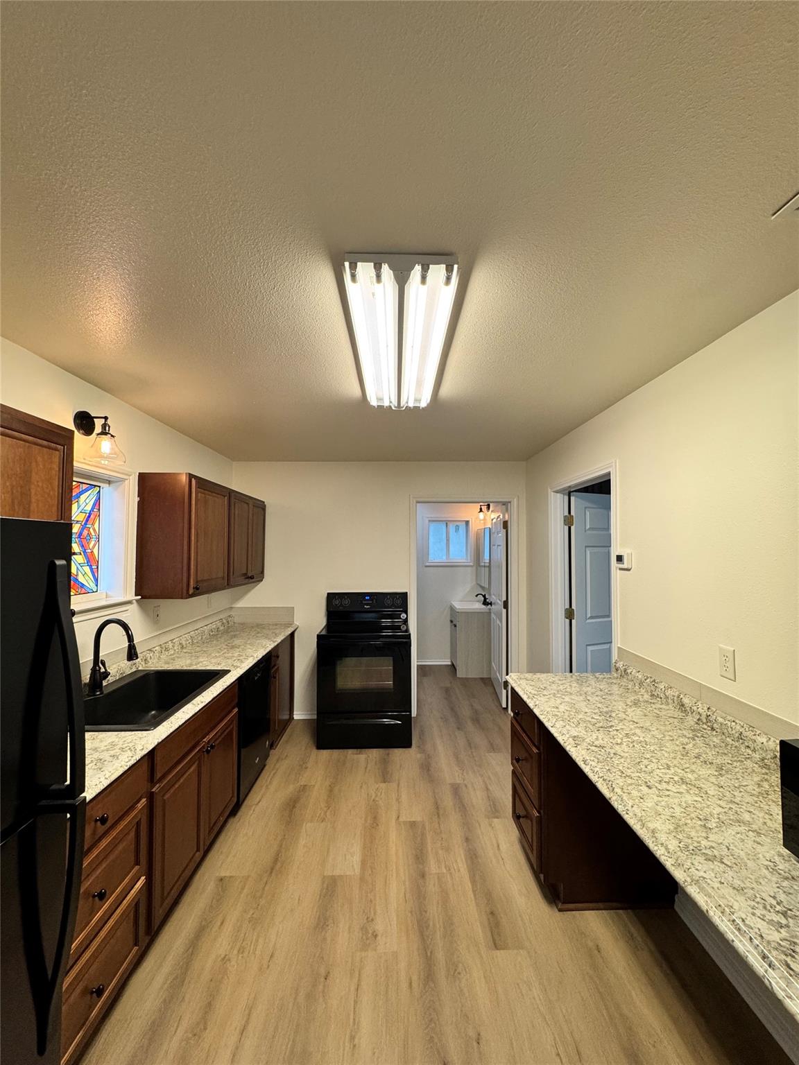 143 West St, Bertram, TX 78605