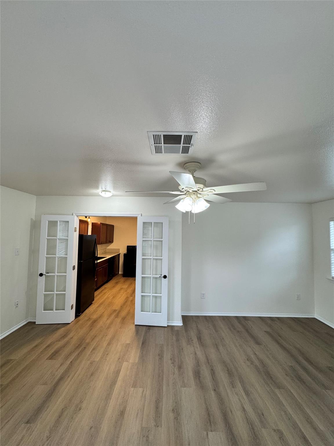 143 West St, Bertram, TX 78605