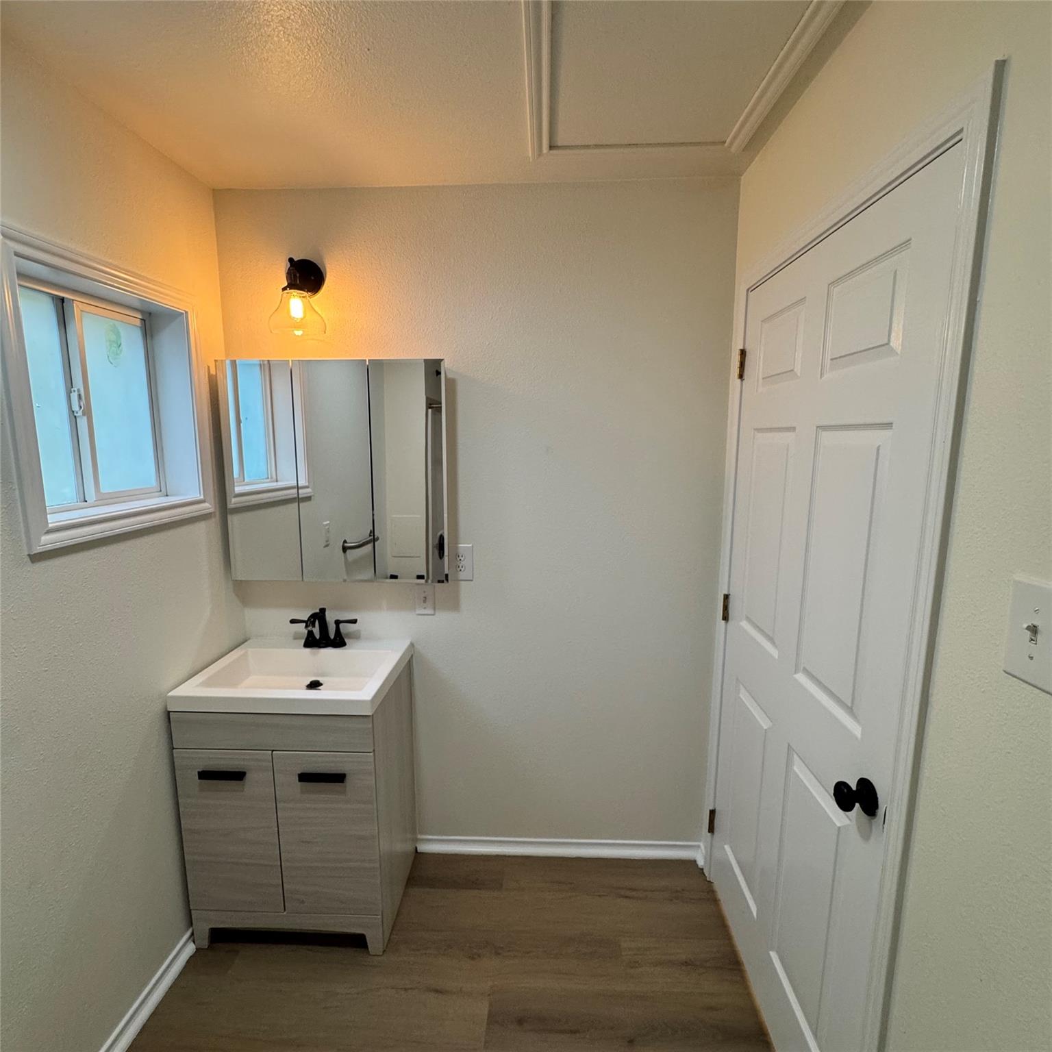 143 West St, Bertram, TX 78605