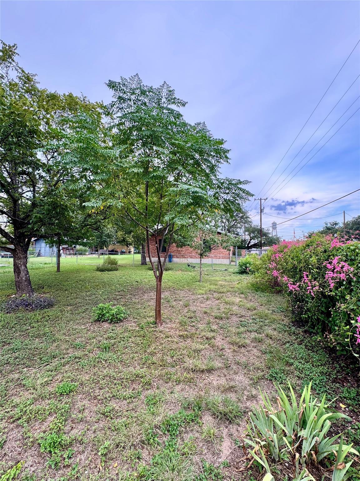 143 West St, Bertram, TX 78605