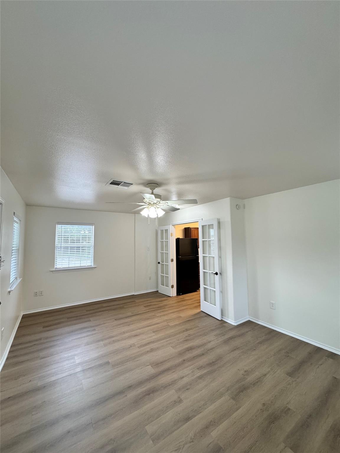 143 West St, Bertram, TX 78605