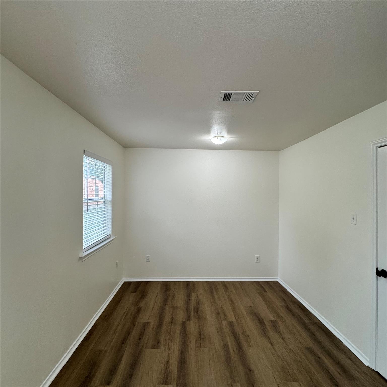 143 West St, Bertram, TX 78605