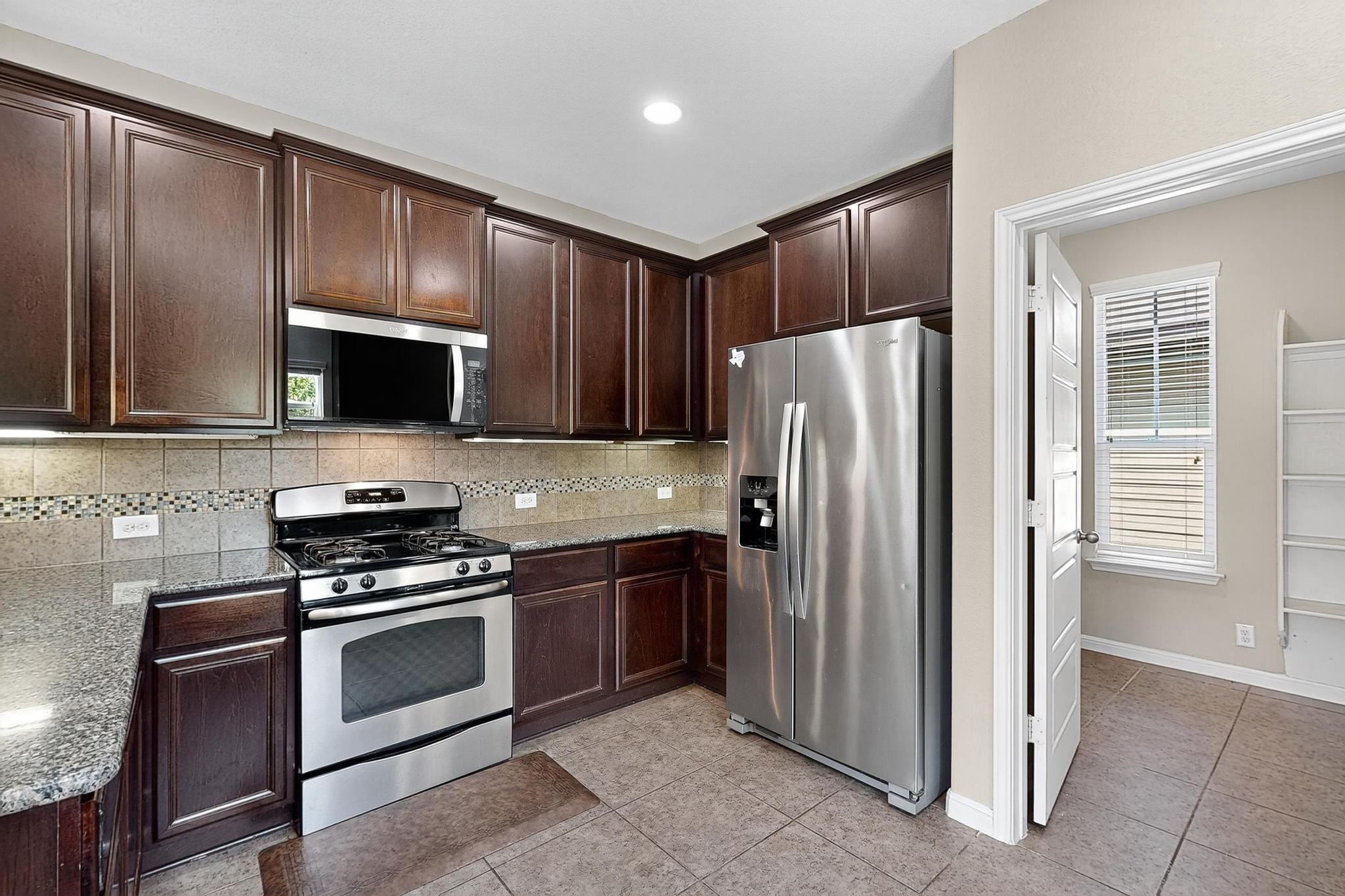 9113 Sweetgum Dr # 160, Austin, TX 78748