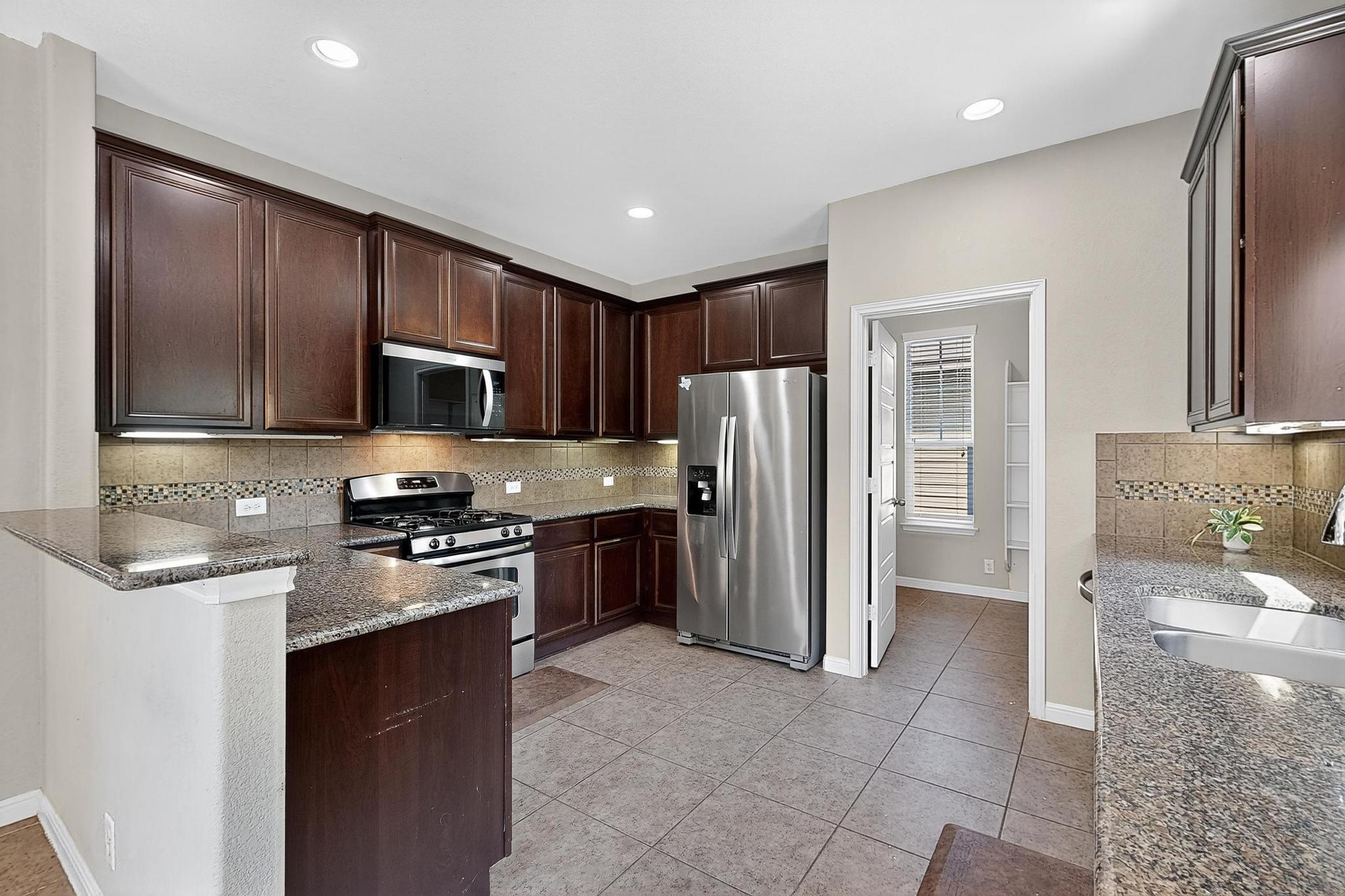 9113 Sweetgum Dr # 160, Austin, TX 78748