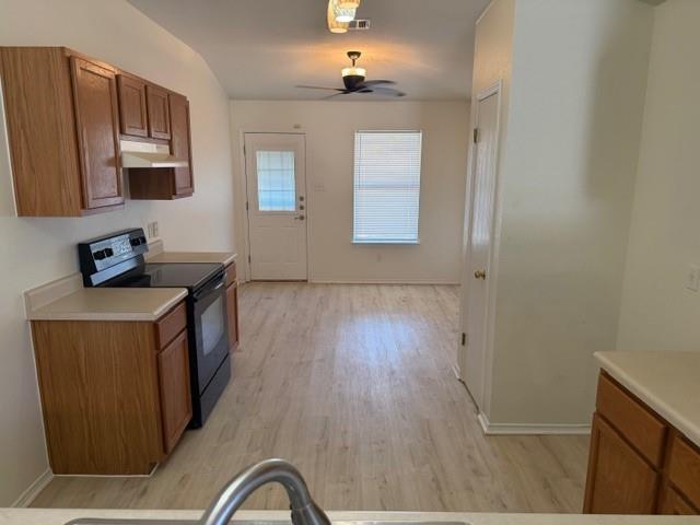 917 W South St, Leander, TX 78641