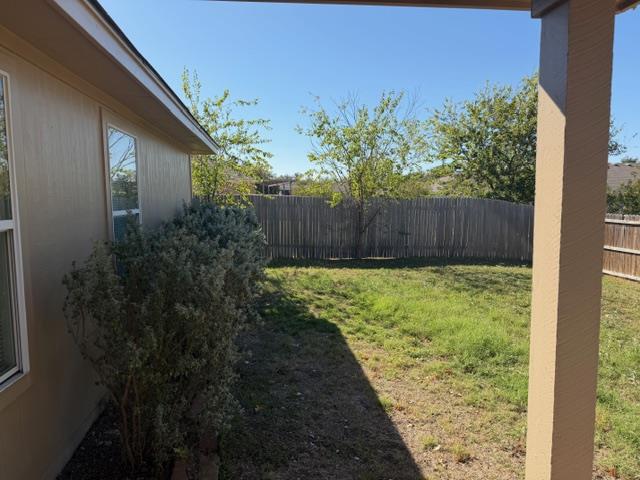 917 W South St, Leander, TX 78641