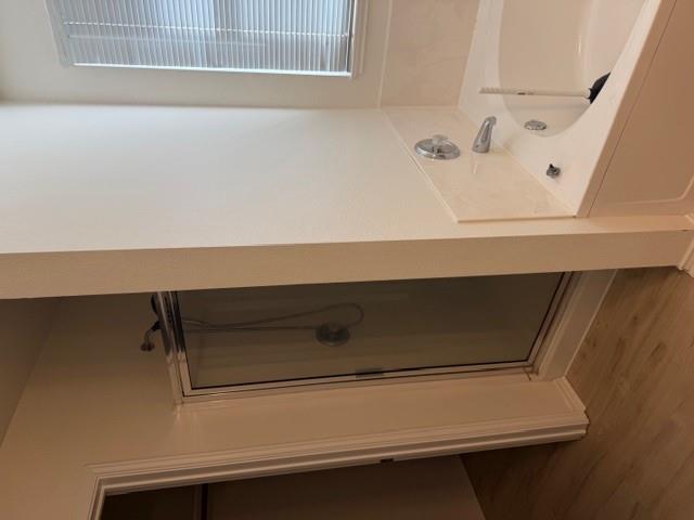 917 W South St, Leander, TX 78641