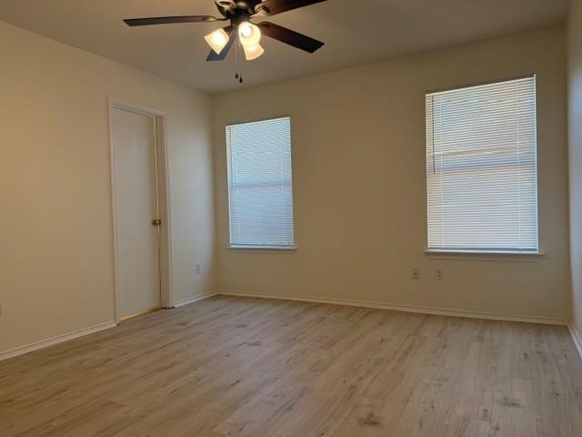 917 W South St, Leander, TX 78641