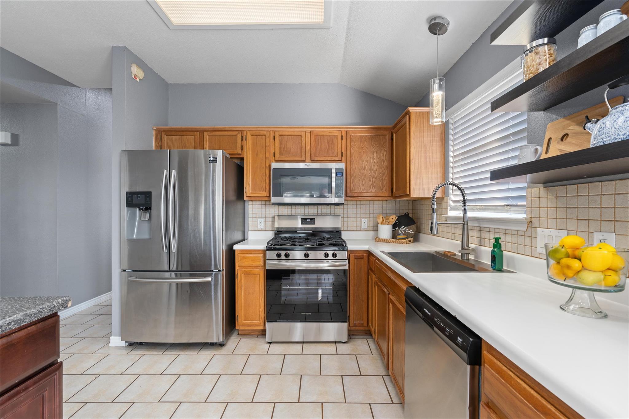 1635 Sundance Dr, Round Rock, TX 78665