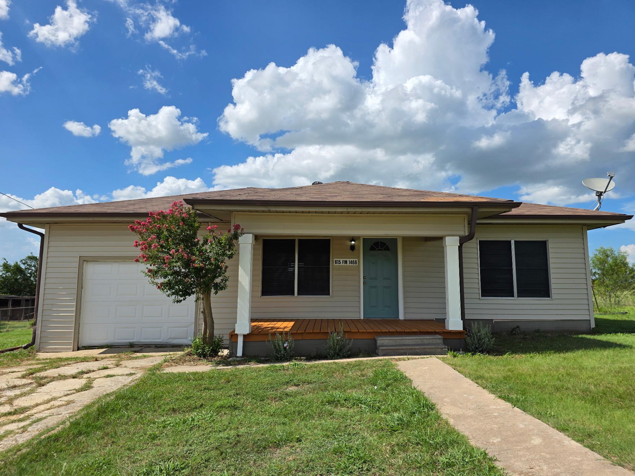 615 Fm 1466, Coupland, TX 78615