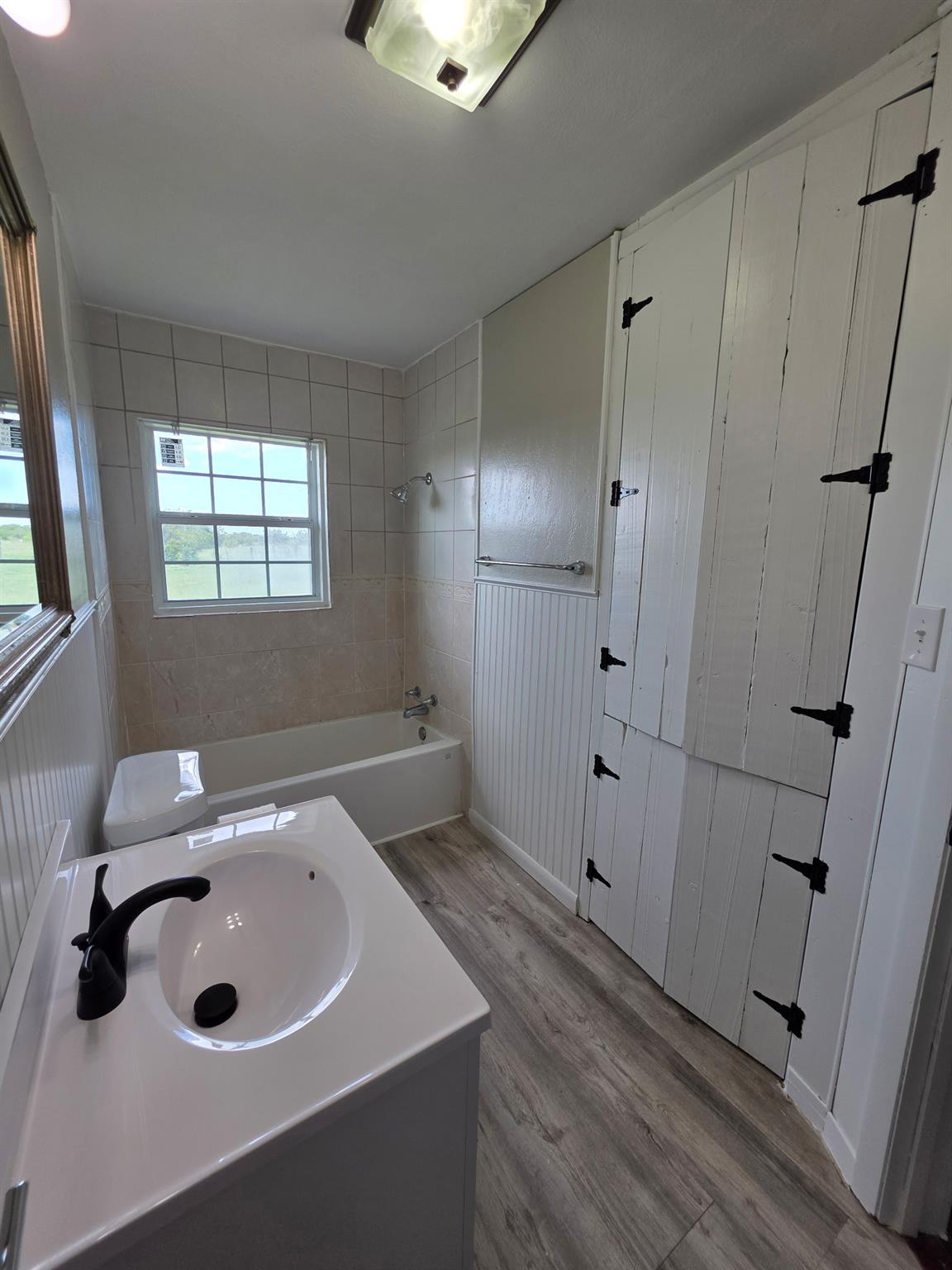 615 Fm 1466, Coupland, TX 78615