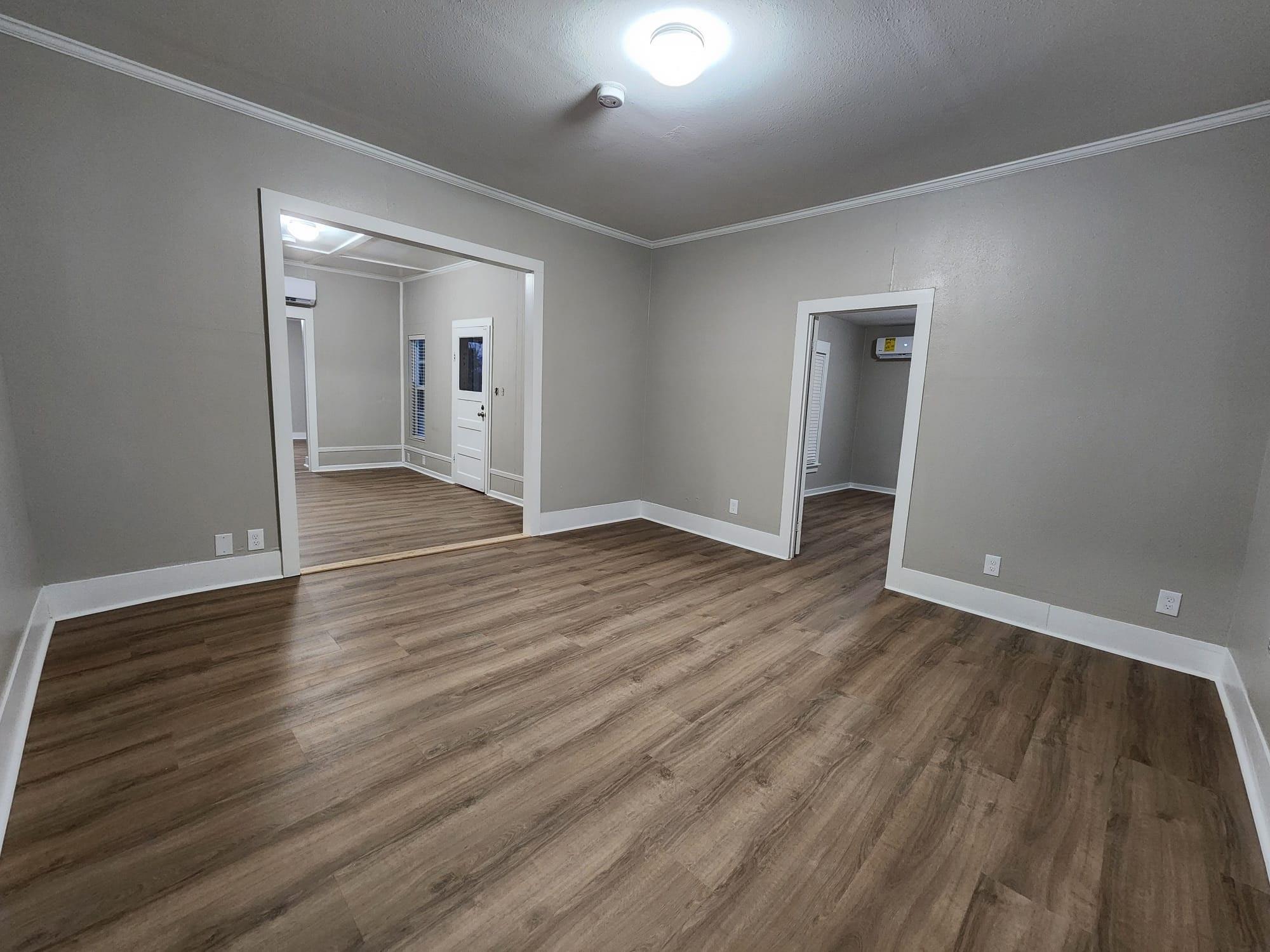 206 N Donohoe St, Granger, TX 76530