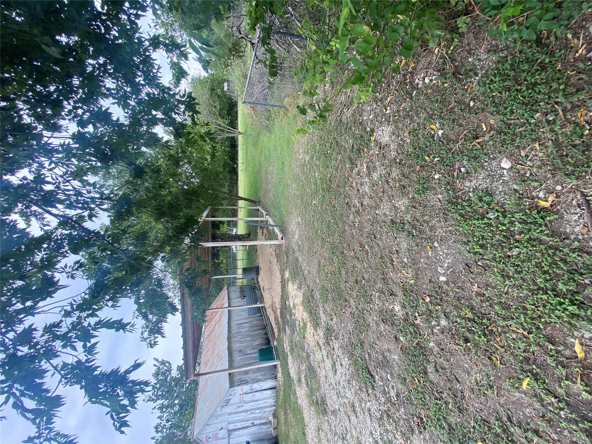 206 N Donohoe St, Granger, TX 76530