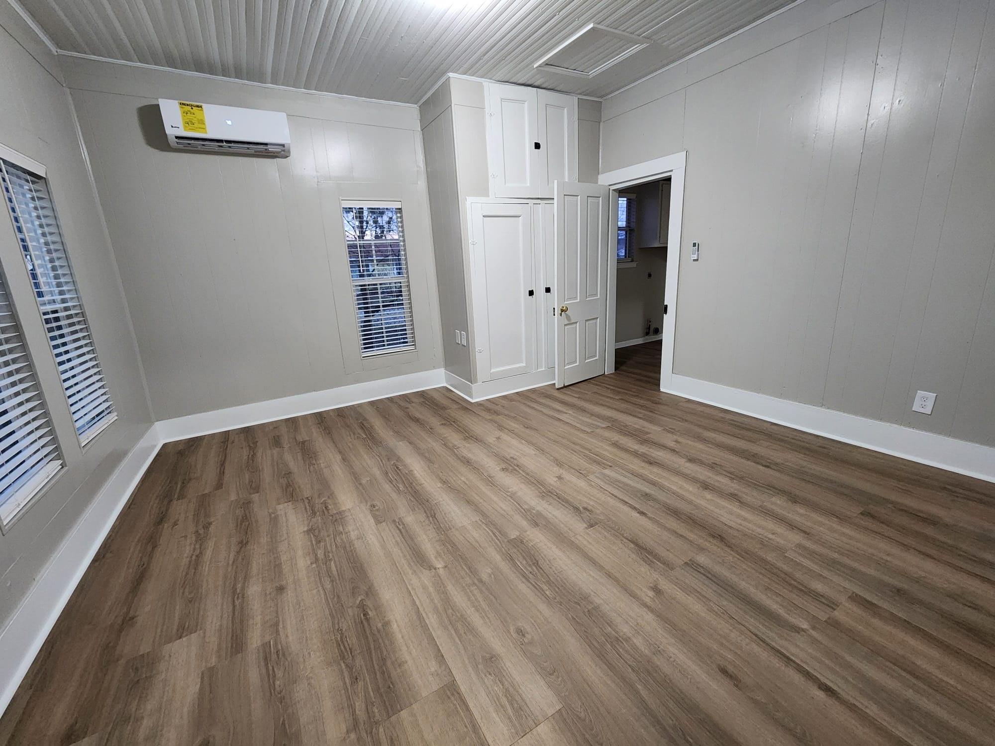 206 N Donohoe St, Granger, TX 76530