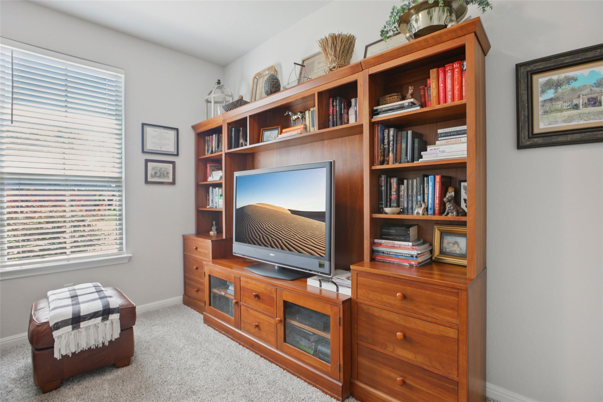 817 Olive Creek Dr # 70, Georgetown, TX 78633