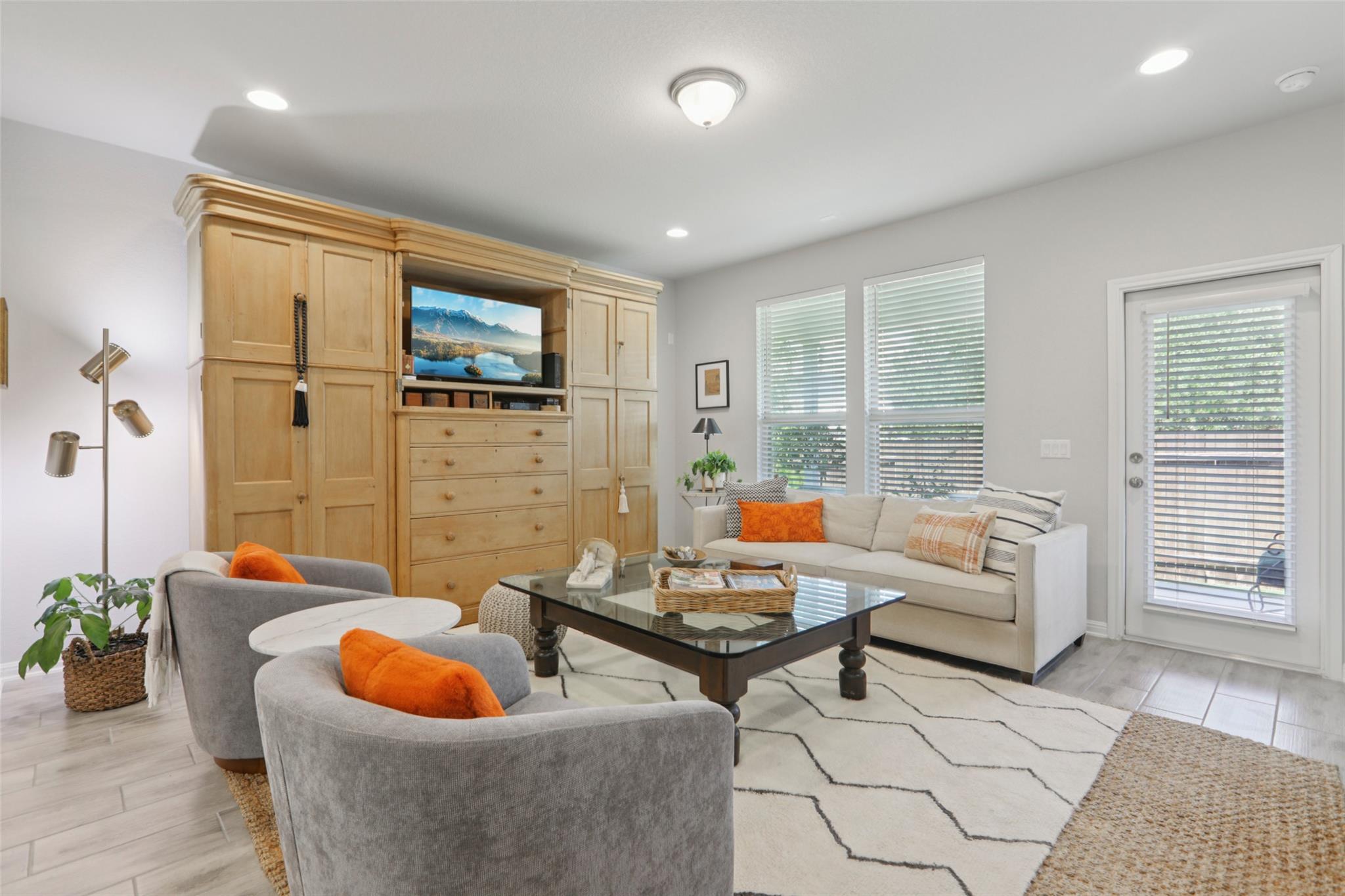 817 Olive Creek Dr # 70, Georgetown, TX 78633