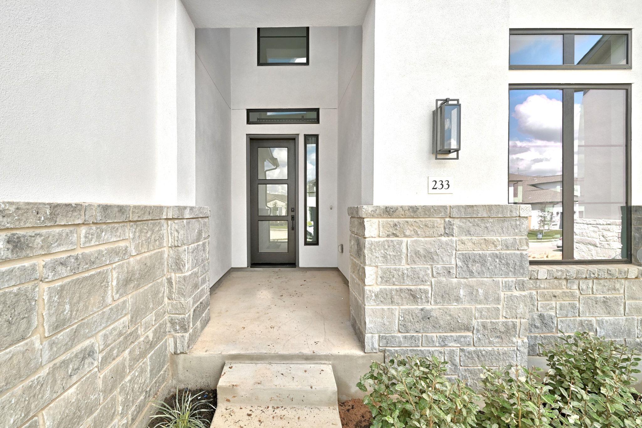 233 Coleto Trl, Bastrop, TX 78602