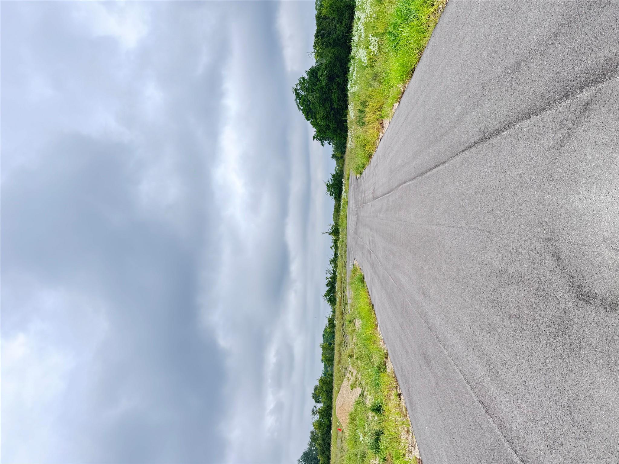 109 Compound Ln, Round Top, TX 78954