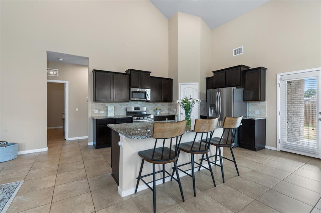 2428 Lyla Ln, Leander, TX 78641