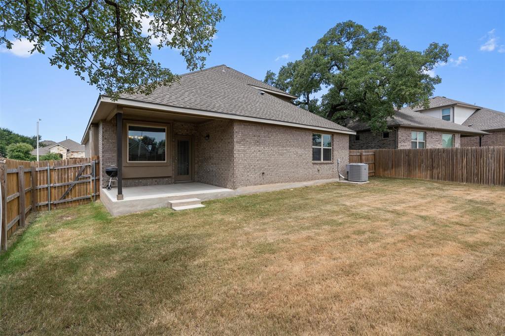 2428 Lyla Ln, Leander, TX 78641