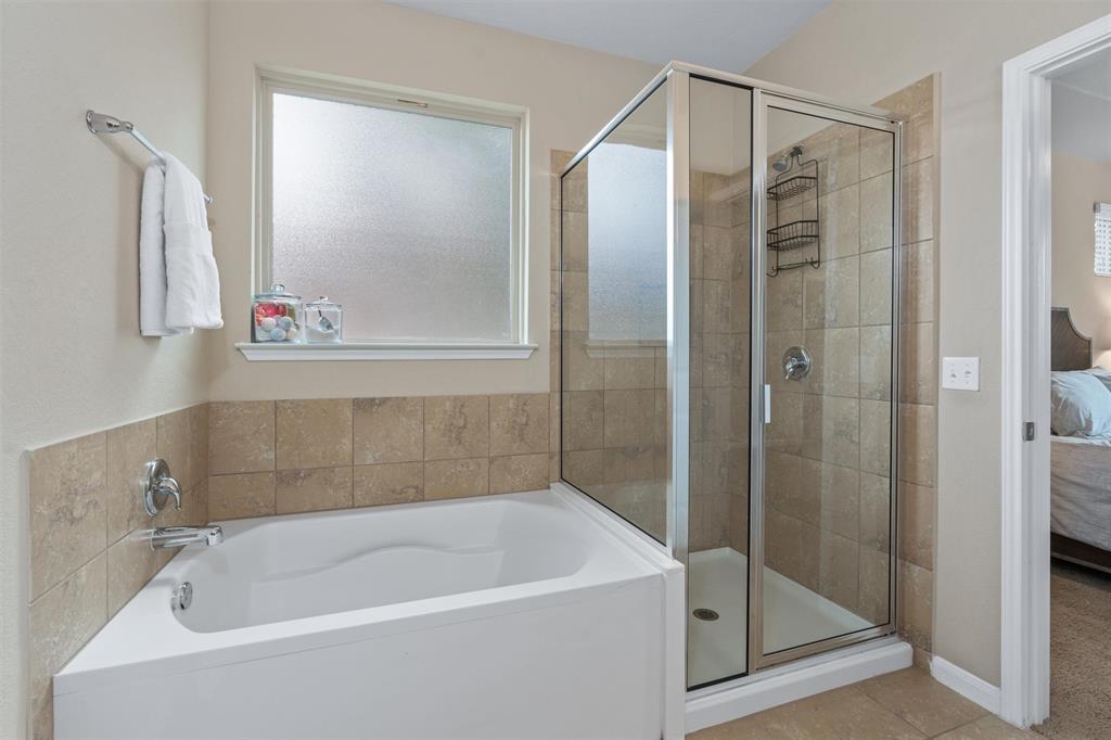 2428 Lyla Ln, Leander, TX 78641