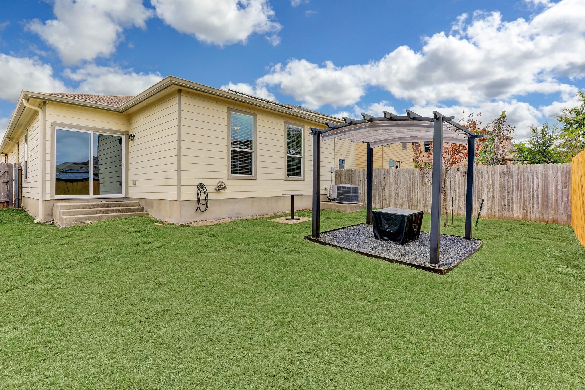 11108 Helms Deep Dr, Austin, TX 78754