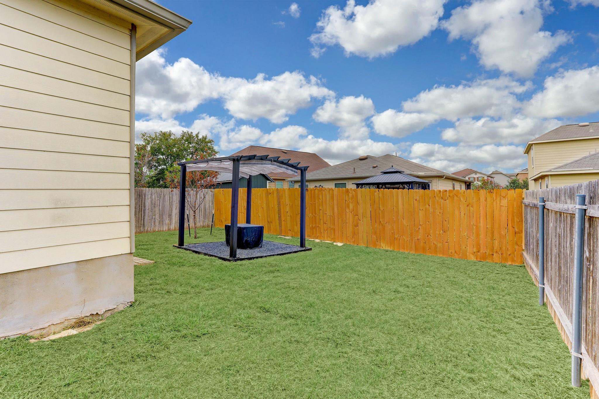 11108 Helms Deep Dr, Austin, TX 78754