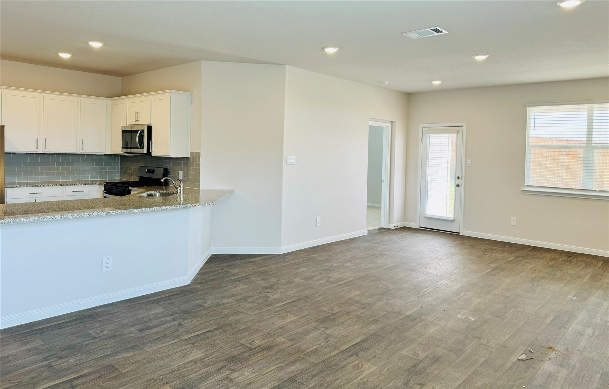 152 Docile Loop, San Marcos, TX 78666