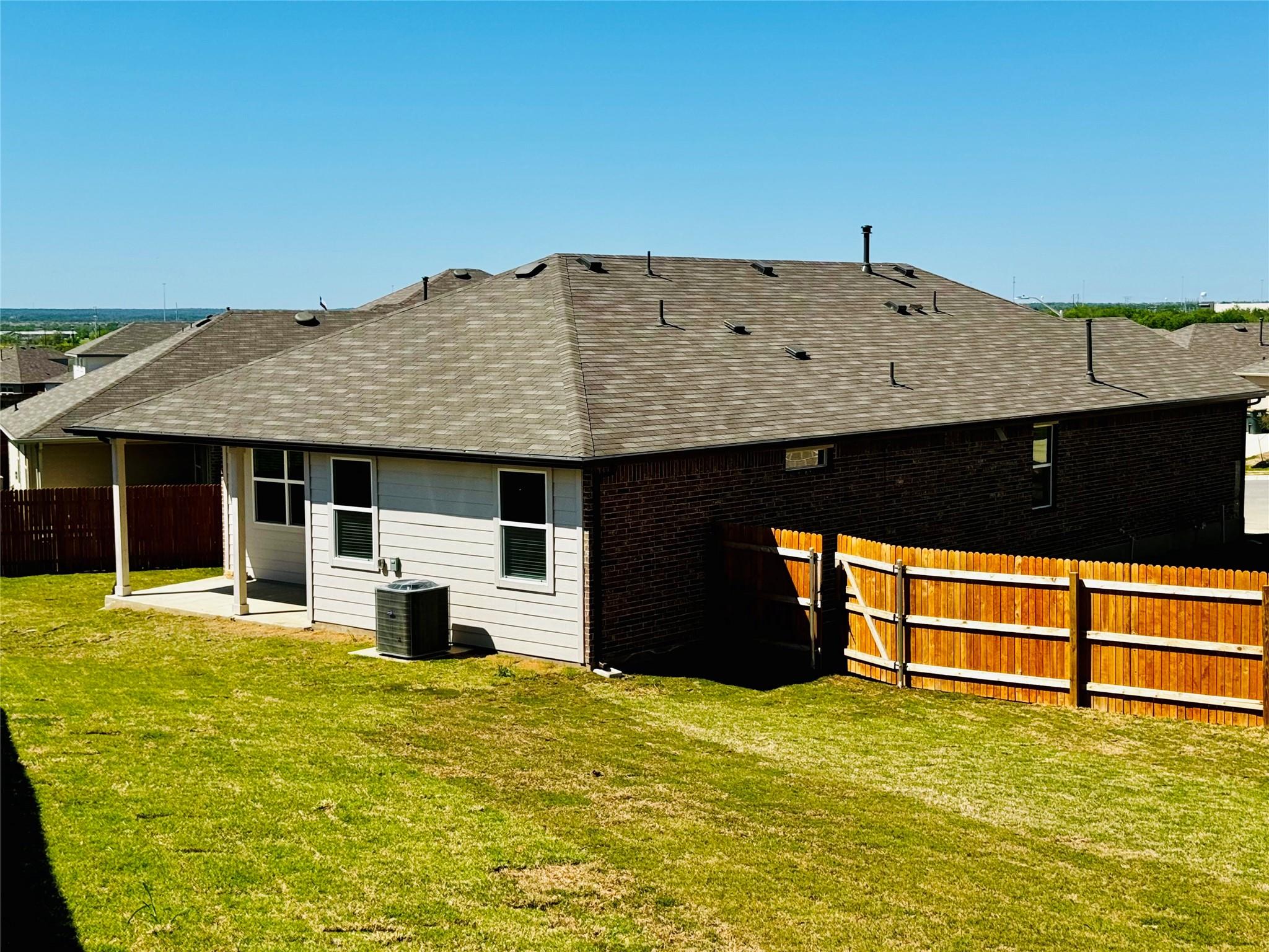 152 Docile Loop, San Marcos, TX 78666