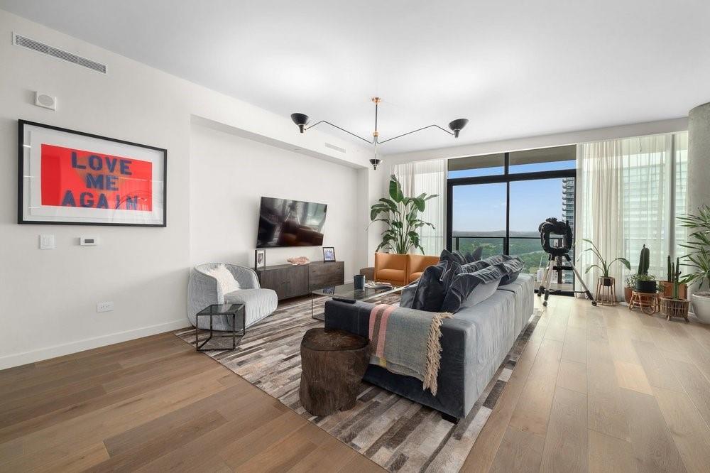 202 Nueces St # 1906, Austin, TX 78701