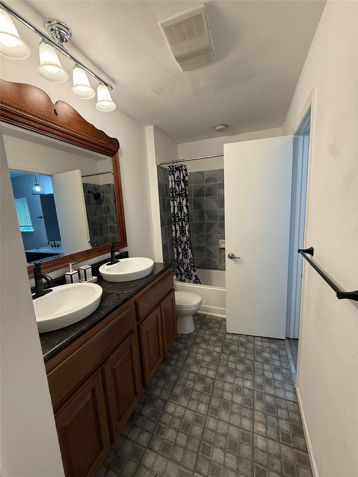 7916 Copano Dr, Austin, TX 78749