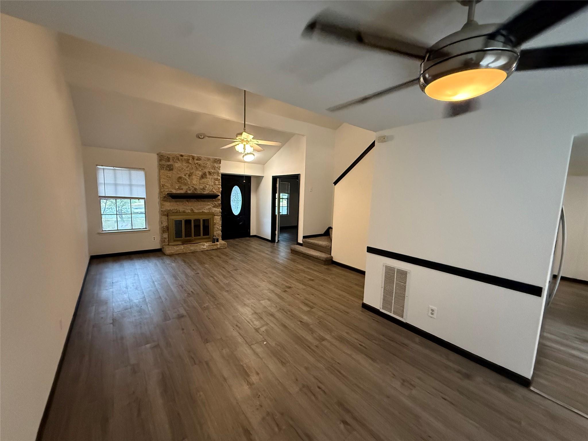 7916 Copano Dr, Austin, TX 78749