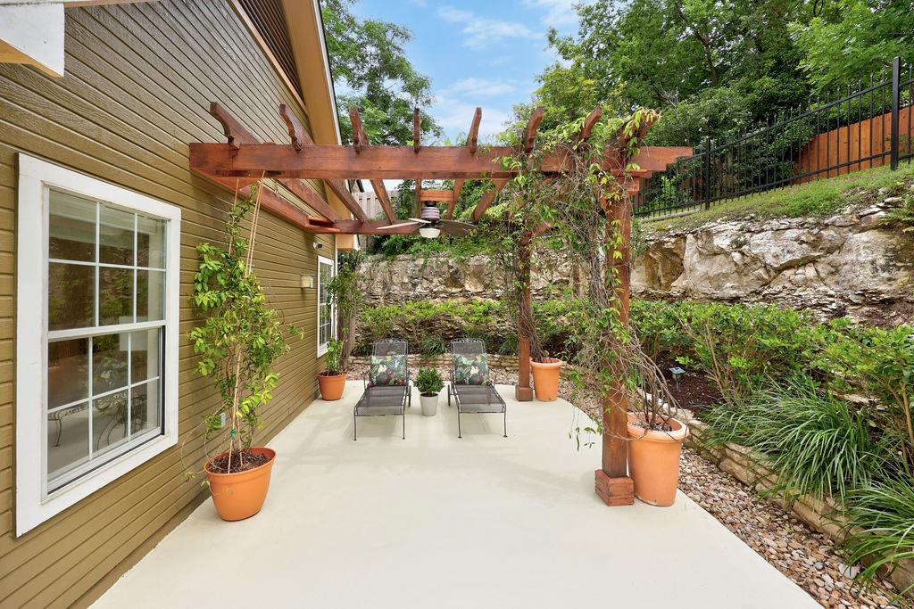 6303 Amberly Pl, Austin, TX 78759