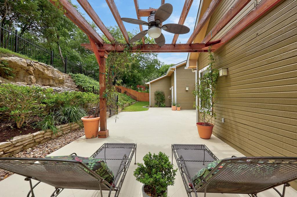 6303 Amberly Pl, Austin, TX 78759