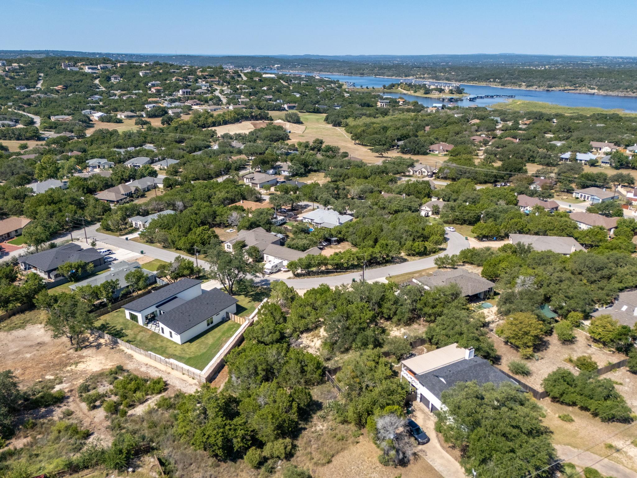4218 Hillside Dr, Lago Vista, TX 78645