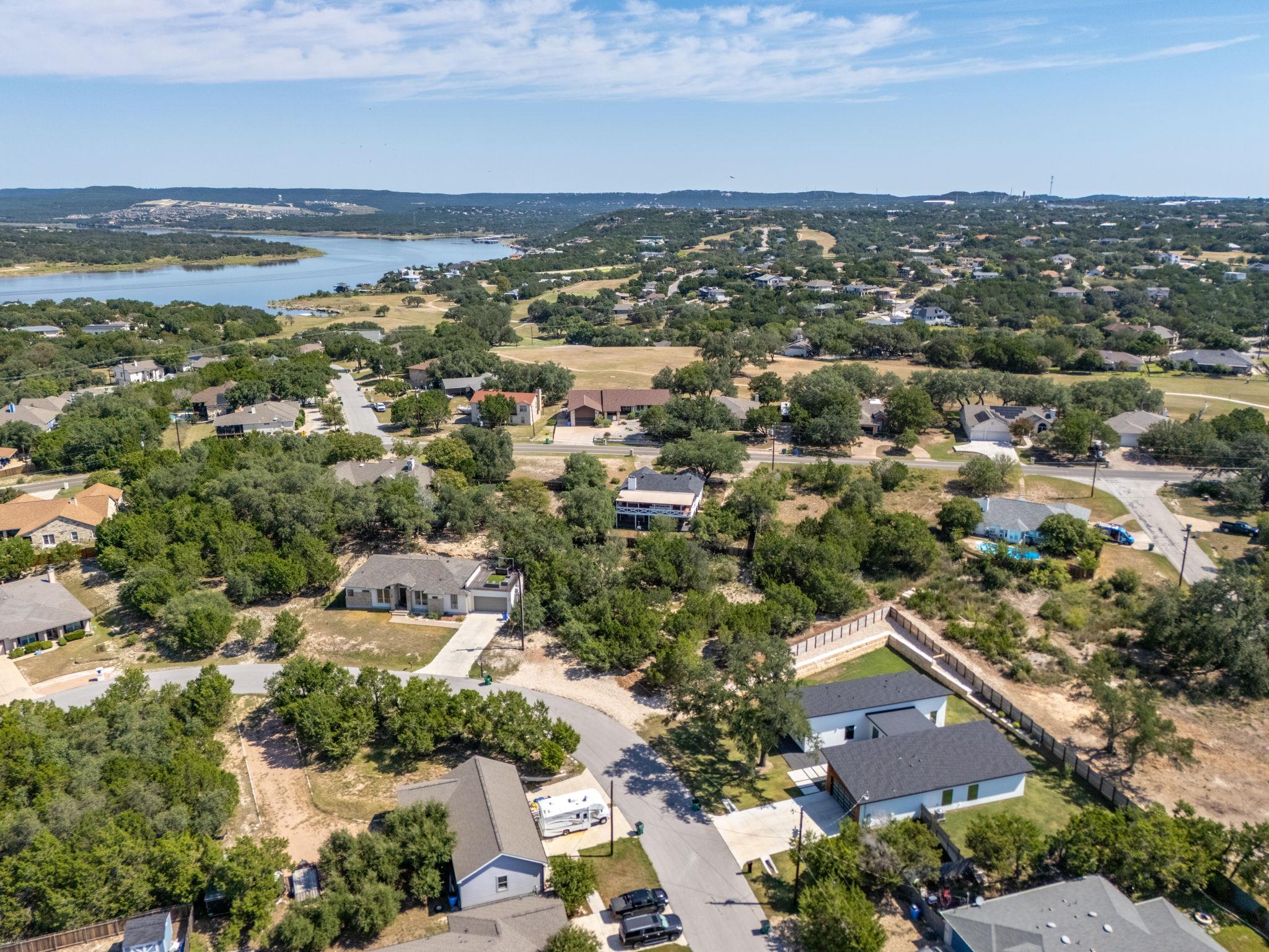 4218 Hillside Dr, Lago Vista, TX 78645