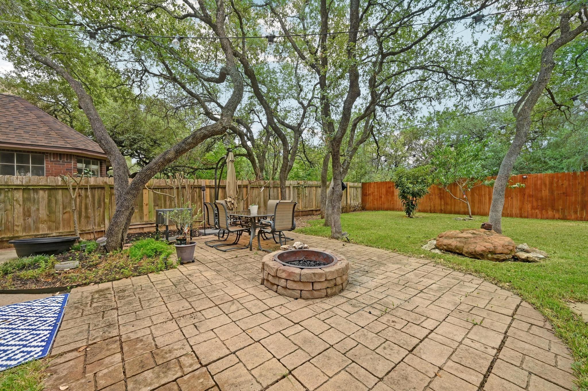 1212 Cardinal Ln, Round Rock, TX 78681