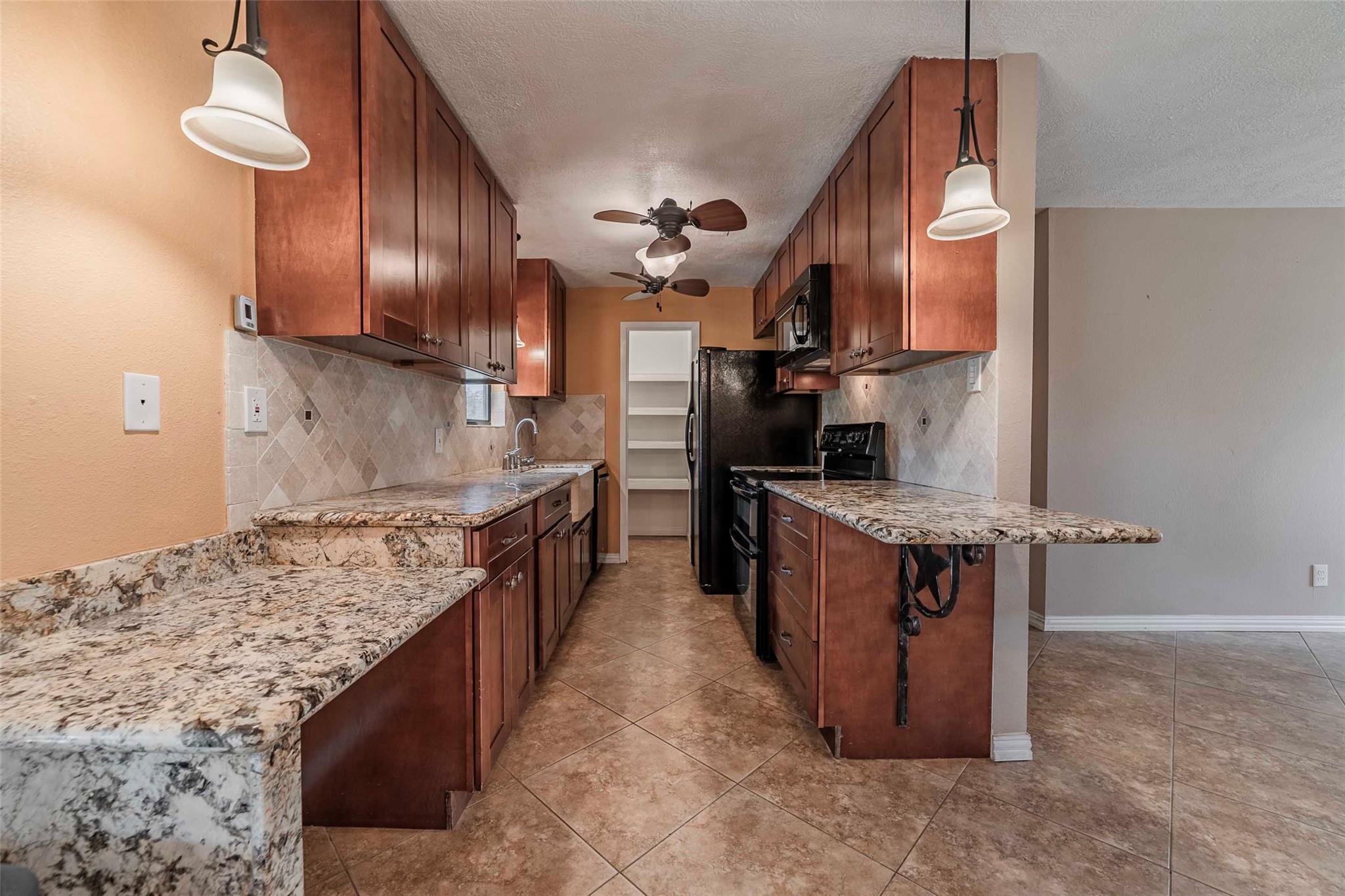 9695 County Road 321, Caldwell, TX 77836